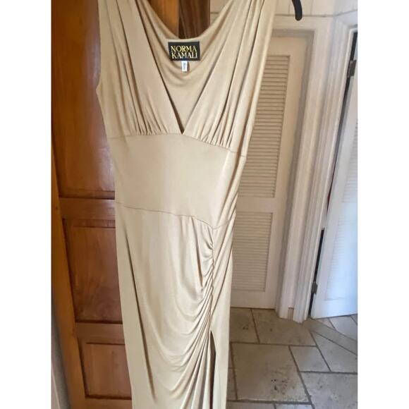 Norma Kamali Gold Gown/Dress size 6 - Picture 2 of 6